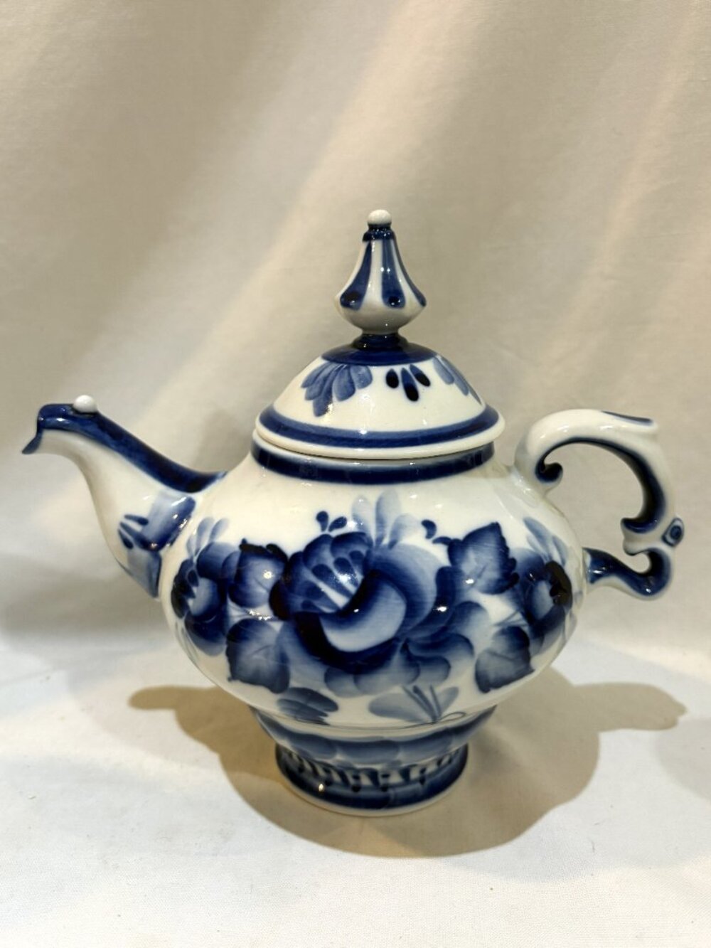 Gzhel Russian 7” Porcelain Teapot Hand Painted Blue Floral Artist Signed EUC